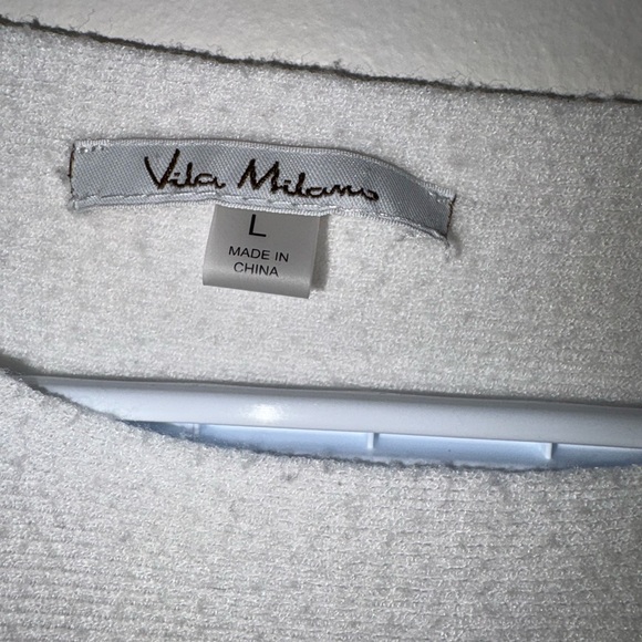 Women's White cottage core gold Button-Detail Sweater - Picture 2 of 5